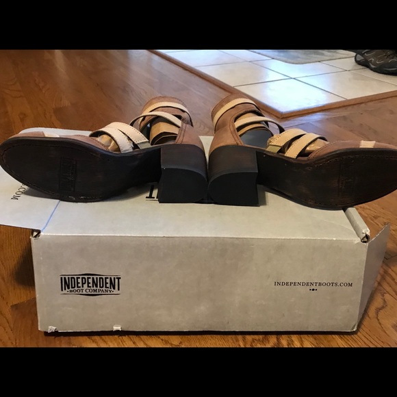 Independent Boot Company, size 7.5 - Picture 5 of 7